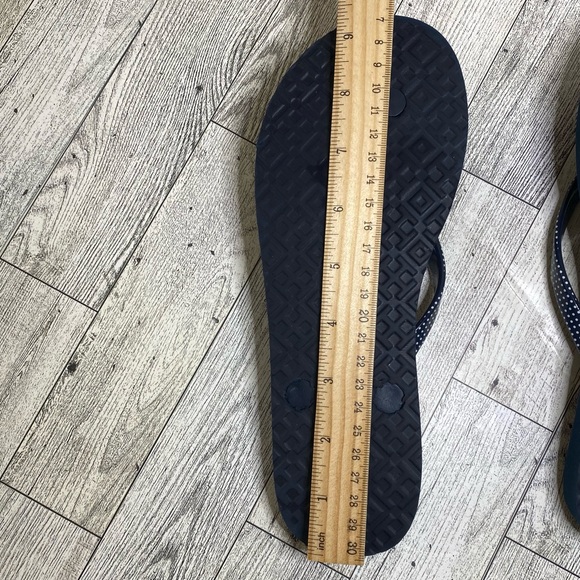 TORY BURCH Dark Blue Floral Flip Flops Size 6/7 - Picture 8 of 10